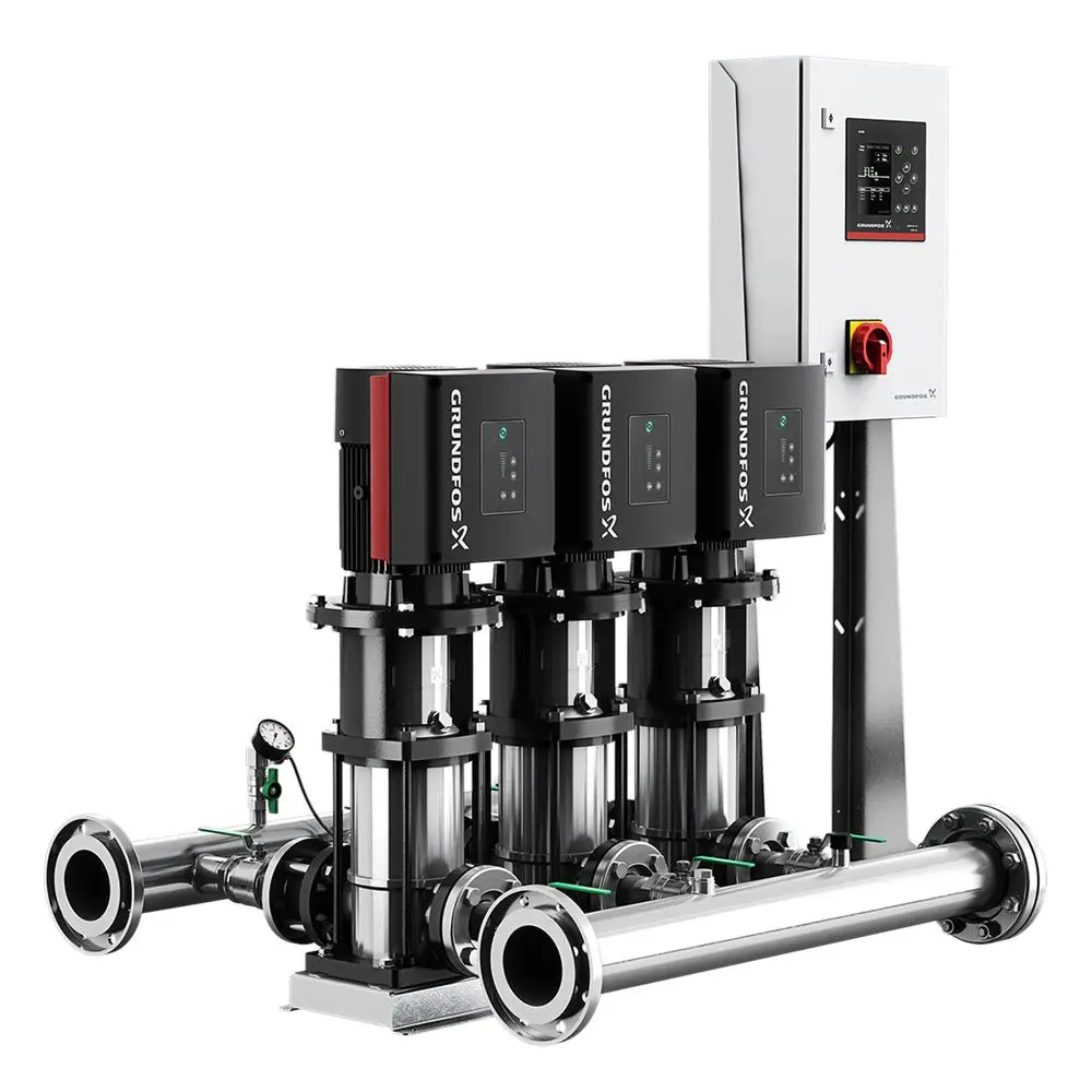 Druckerhöhungsanlage von Grundfos mit mehreren vertikalen Pumpen, einem Steuergerät und angeschlossenem Manometer zur Druckmessung.